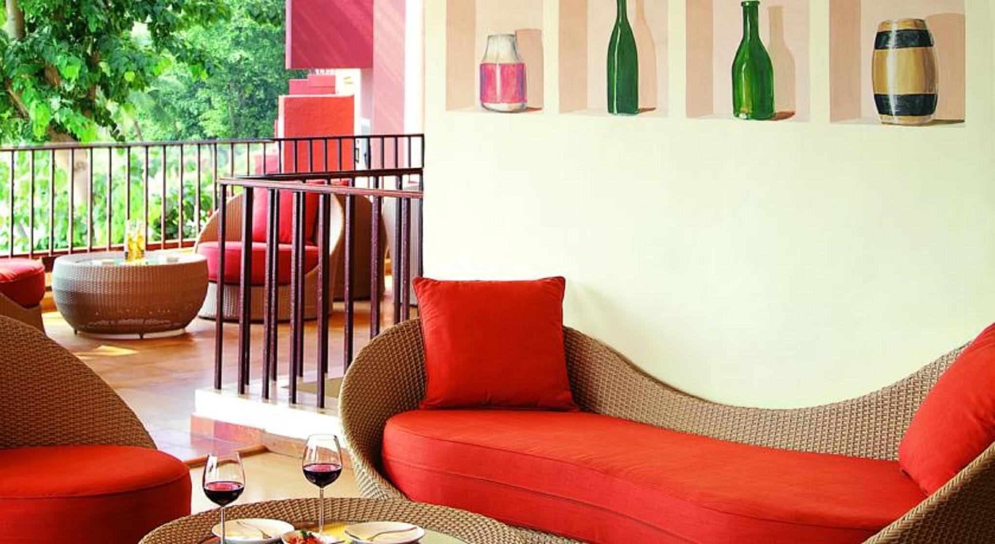 Taj Cidade De Goa Heritage, Goa Santa Cruz Esterno foto A lounge at the hotel
