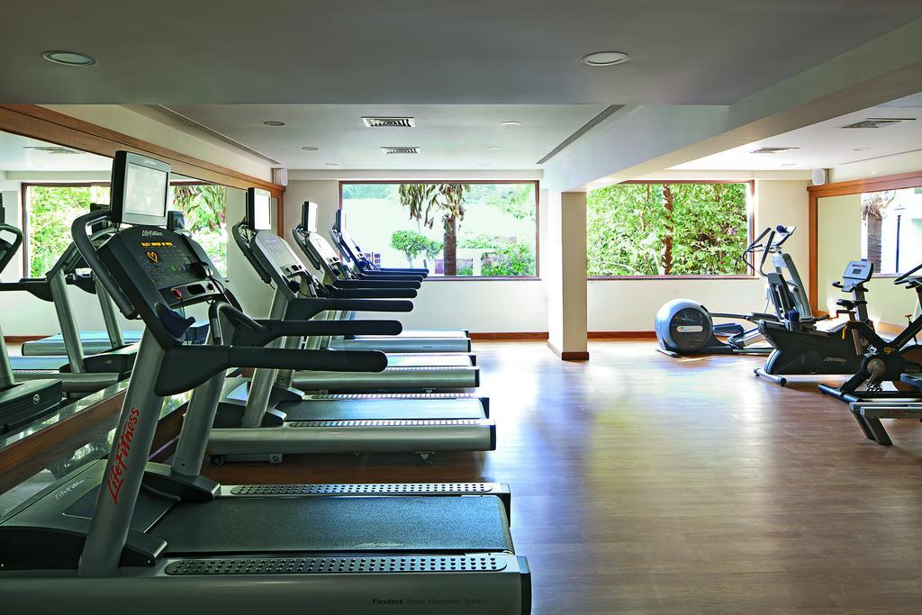 Taj Cidade De Goa Heritage, Goa Santa Cruz Esterno foto The gym at the Taj Bengal